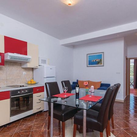 Gorgeous Apartment In Dubrava With Kitchen エクステリア 写真